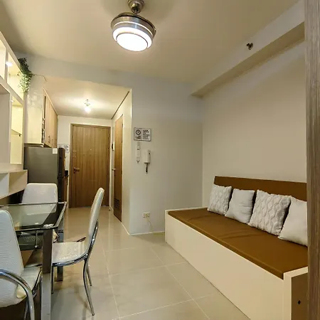 Shore Residences Near Moa